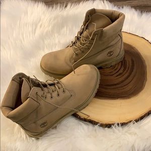Woman’s Timberland boots
